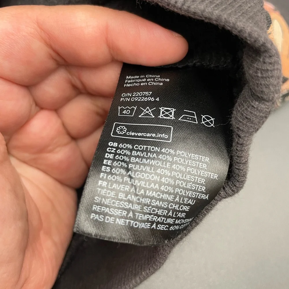 Girls H&M grey size 5T- 6 bunny themed sweater